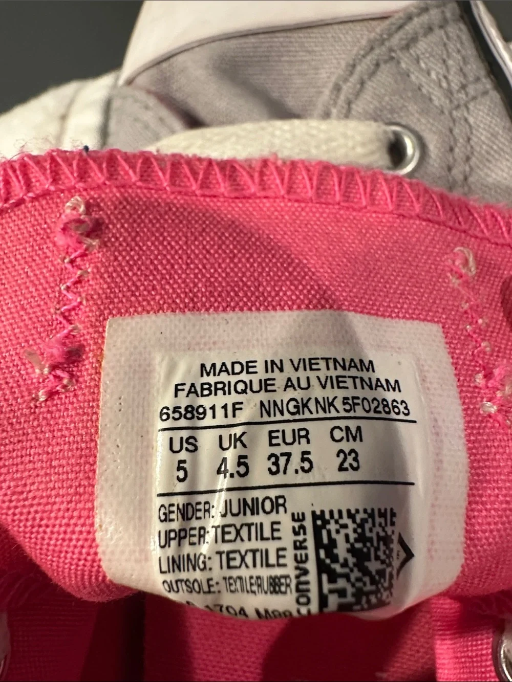 Converse Kids Low-Top Canvas Sneakers in Gray with Pink Insole